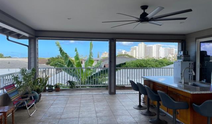 3233 Francis Street,Honolulu,Hawaii,96815,6 Bedrooms Bedrooms,6 BathroomsBathrooms,Single family,Francis,18119943
