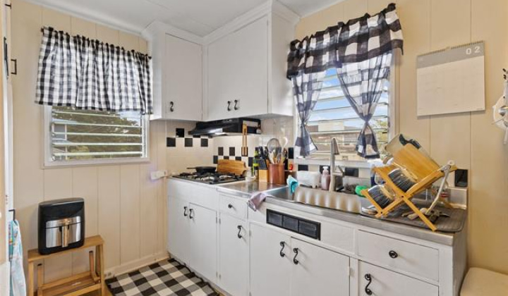 709 Twin View Drive,Honolulu,Hawaii,96817,5 Bedrooms Bedrooms,4 BathroomsBathrooms,Single family,Twin View,19285015