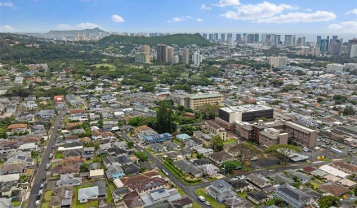 709 Twin View Drive,Honolulu,Hawaii,96817,5 Bedrooms Bedrooms,4 BathroomsBathrooms,Single family,Twin View,19285015