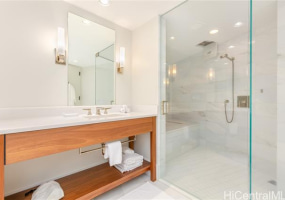 2139 Kuhio Avenue,Honolulu,Hawaii,96815,3 ベッドルーム ベッドルーム,3 バスルームバスルーム,コンド / タウンハウス,Kuhio,33,18120392