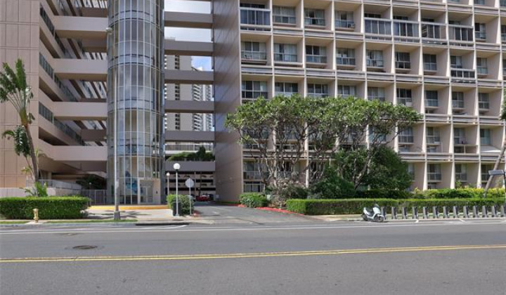 500 University Avenue,Honolulu,Hawaii,96826,3 Bedrooms Bedrooms,2 BathroomsBathrooms,Condo/Townhouse,University,9,19285576
