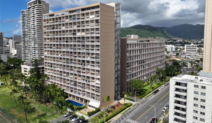 500 University Avenue,Honolulu,Hawaii,96826,3 Bedrooms Bedrooms,2 BathroomsBathrooms,Condo/Townhouse,University,9,19285576
