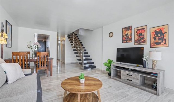 500 University Avenue,Honolulu,Hawaii,96826,3 Bedrooms Bedrooms,2 BathroomsBathrooms,Condo/Townhouse,University,9,19285576