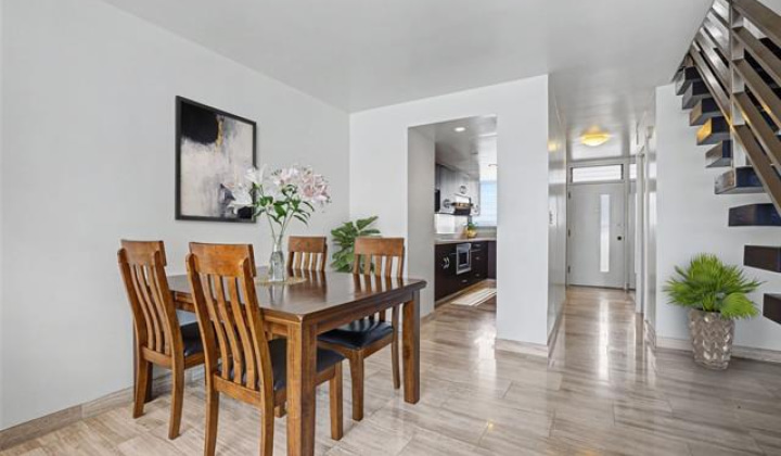500 University Avenue,Honolulu,Hawaii,96826,3 Bedrooms Bedrooms,2 BathroomsBathrooms,Condo/Townhouse,University,9,19285576