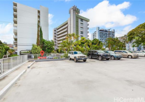 1617 Keeaumoku Street,Honolulu,Hawaii,96822,2 ベッドルーム ベッドルーム,1 バスルームバスルーム,コンド / タウンハウス,Keeaumoku,2,18121718