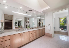 3124 Noela Drive,Honolulu,Hawaii,96815,5 Bedrooms Bedrooms,5 BathroomsBathrooms,Single family,Noela,18122199