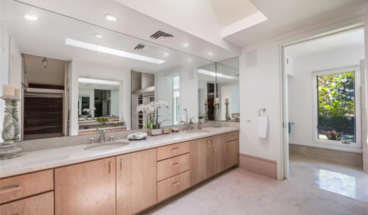 3124 Noela Drive,Honolulu,Hawaii,96815,5 Bedrooms Bedrooms,5 BathroomsBathrooms,Single family,Noela,18122199