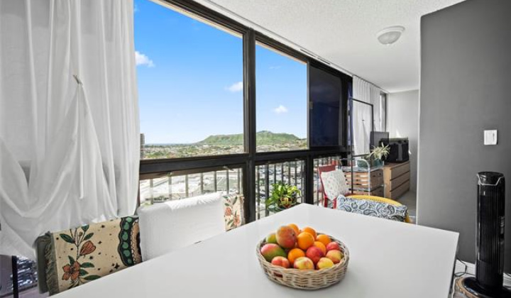 4300 Waialae Avenue,Honolulu,Hawaii,96816,2 ベッドルーム ベッドルーム,2 バスルームバスルーム,コンド / タウンハウス,Waialae,18,18575641
