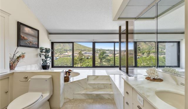 500 Lunalilo Home Road,Honolulu,Hawaii,96825,3 Bedrooms Bedrooms,3 BathroomsBathrooms,Condo/Townhouse,Lunalilo Home,6,18122639