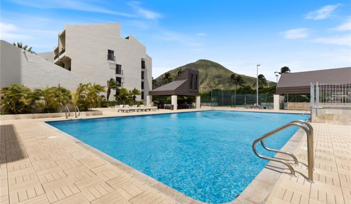 500 Lunalilo Home Road,Honolulu,Hawaii,96825,3 Bedrooms Bedrooms,3 BathroomsBathrooms,Condo/Townhouse,Lunalilo Home,6,18122639