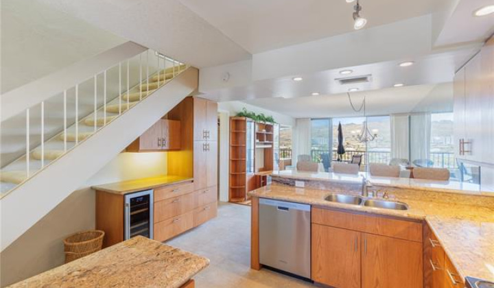 500 Lunalilo Home Road,Honolulu,Hawaii,96825,3 Bedrooms Bedrooms,3 BathroomsBathrooms,Condo/Townhouse,Lunalilo Home,6,18122639