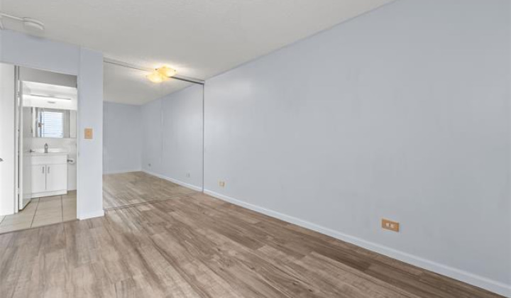 1050 Kinau Street,Honolulu,Hawaii,96814,1 ベッドルーム ベッドルーム,1 バスルームバスルーム,コンド / タウンハウス,Kinau,3,18122717