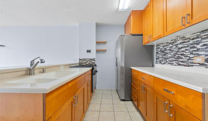 1050 Kinau Street,Honolulu,Hawaii,96814,1 ベッドルーム ベッドルーム,1 バスルームバスルーム,コンド / タウンハウス,Kinau,3,18122717