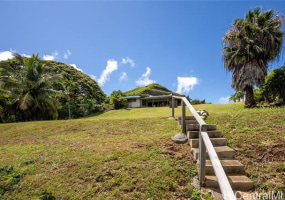 44-275 Kaneohe Bay Drive,Kailua,Hawaii,96734,3 ベッドルーム ベッドルーム,3 バスルームバスルーム,一戸建て,Kaneohe Bay,18123221