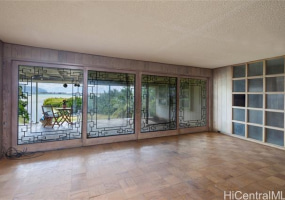 44-275 Kaneohe Bay Drive,Kailua,Hawaii,96734,3 ベッドルーム ベッドルーム,3 バスルームバスルーム,一戸建て,Kaneohe Bay,18123221