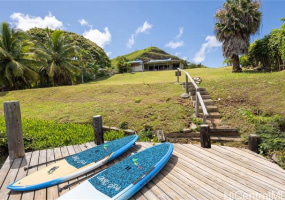 44-275 Kaneohe Bay Drive,Kailua,Hawaii,96734,3 ベッドルーム ベッドルーム,3 バスルームバスルーム,一戸建て,Kaneohe Bay,18123221