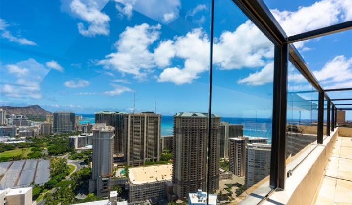 343 Hobron Lane,Honolulu,Hawaii,96815,2 ベッドルーム ベッドルーム,2 バスルームバスルーム,コンド / タウンハウス,Hobron,33,18576738