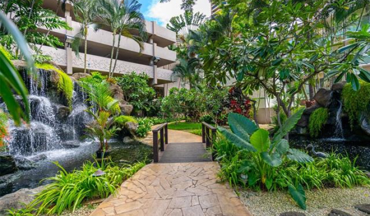 343 Hobron Lane,Honolulu,Hawaii,96815,2 ベッドルーム ベッドルーム,2 バスルームバスルーム,コンド / タウンハウス,Hobron,33,18576738