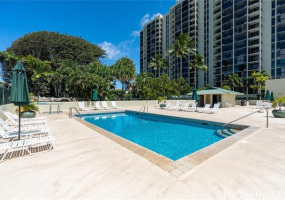 2425 Kuhio Avenue,Honolulu,Hawaii,96815,1 BathroomBathrooms,Condo/Townhouse,Kuhio,3,17729786