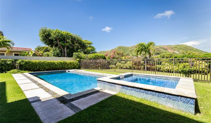 322 Aoloa Street,Kailua,Hawaii,96734,2 Bedrooms Bedrooms,2 BathroomsBathrooms,Condo/Townhouse,Aoloa,13,18124250