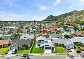 1323 Makiki Street,Honolulu,Hawaii,96814,1 Bedroom Bedrooms,1 BathroomBathrooms,Condo/Townhouse,Makiki,2,17729970