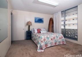 1323 Makiki Street,Honolulu,Hawaii,96814,1 Bedroom Bedrooms,1 BathroomBathrooms,Condo/Townhouse,Makiki,2,17729970