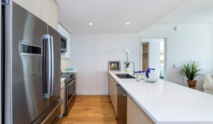 1001 Queen Street,Honolulu,Hawaii,96814,2 Bedrooms Bedrooms,2 BathroomsBathrooms,Condo/Townhouse,Queen,18,18125203