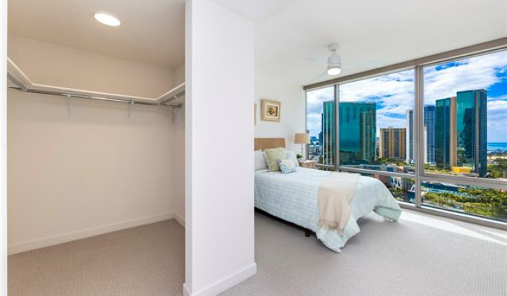 1001 Queen Street,Honolulu,Hawaii,96814,2 Bedrooms Bedrooms,2 BathroomsBathrooms,Condo/Townhouse,Queen,18,18125203