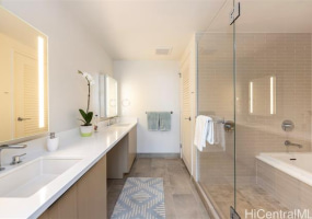 1001 Queen Street,Honolulu,Hawaii,96814,2 Bedrooms Bedrooms,2 BathroomsBathrooms,Condo/Townhouse,Queen,18,18125203