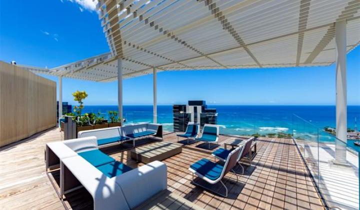 1001 Queen Street,Honolulu,Hawaii,96814,2 Bedrooms Bedrooms,2 BathroomsBathrooms,Condo/Townhouse,Queen,18,18125203