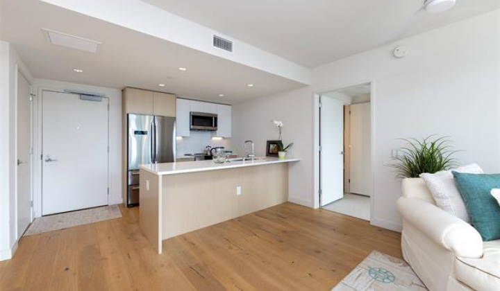 1001 Queen Street,Honolulu,Hawaii,96814,2 Bedrooms Bedrooms,2 BathroomsBathrooms,Condo/Townhouse,Queen,18,18125203