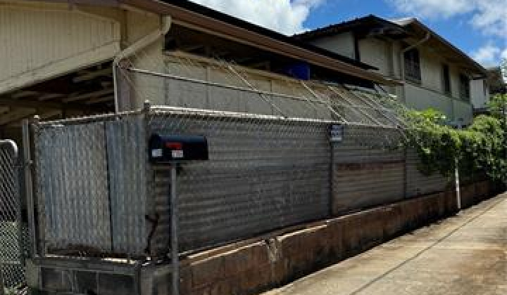 2308 Owene Lane,Honolulu,Hawaii,96819,5 ベッドルーム ベッドルーム,2 バスルームバスルーム,一戸建て,Owene,18125669