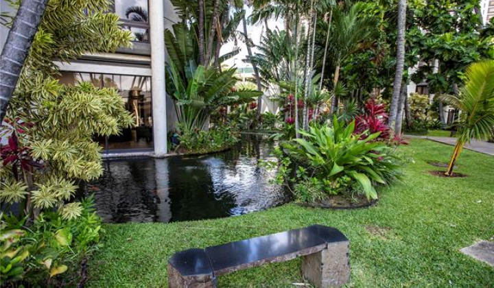 300 Wai Nani Way,Honolulu,Hawaii,96815,1 Bedroom Bedrooms,1 BathroomBathrooms,Condo/Townhouse,Wai Nani,4,18127065