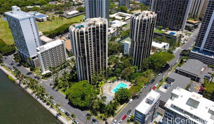 300 Wai Nani Way,Honolulu,Hawaii,96815,1 Bedroom Bedrooms,1 BathroomBathrooms,Condo/Townhouse,Wai Nani,4,18127065
