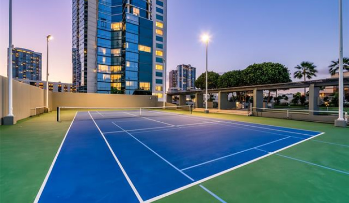 88 Piikoi Street,Honolulu,Hawaii,96814,2 Bedrooms Bedrooms,2 BathroomsBathrooms,Condo/Townhouse,Piikoi,23,19291900