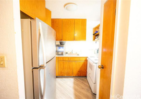 300 Wai Nani Way,Honolulu,Hawaii,96815,1 Bedroom Bedrooms,1 BathroomBathrooms,Condo/Townhouse,Wai Nani,4,18127065