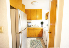 300 Wai Nani Way,Honolulu,Hawaii,96815,1 Bedroom Bedrooms,1 BathroomBathrooms,Condo/Townhouse,Wai Nani,4,18127065