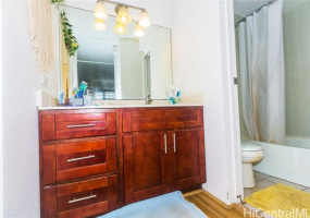 2140 Kuhio Avenue,Honolulu,Hawaii,96815,1 Bedroom Bedrooms,1 BathroomBathrooms,Condo/Townhouse,Kuhio,10,18127346