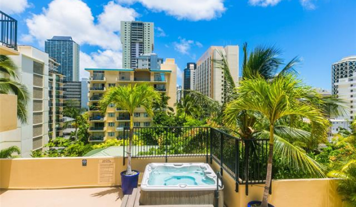 2140 Kuhio Avenue,Honolulu,Hawaii,96815,1 Bedroom Bedrooms,1 BathroomBathrooms,Condo/Townhouse,Kuhio,10,18127346