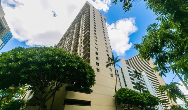 2140 Kuhio Avenue,Honolulu,Hawaii,96815,1 Bedroom Bedrooms,1 BathroomBathrooms,Condo/Townhouse,Kuhio,10,18127346