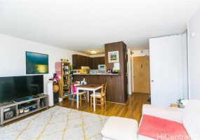 2140 Kuhio Avenue,Honolulu,Hawaii,96815,1 Bedroom Bedrooms,1 BathroomBathrooms,Condo/Townhouse,Kuhio,10,18127346
