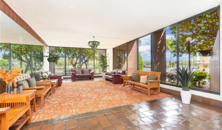 320 Liliuokalani Avenue,Honolulu,Hawaii,96815,2 ベッドルーム ベッドルーム,1 バスルームバスルーム,コンド / タウンハウス,Liliuokalani,11,19323814