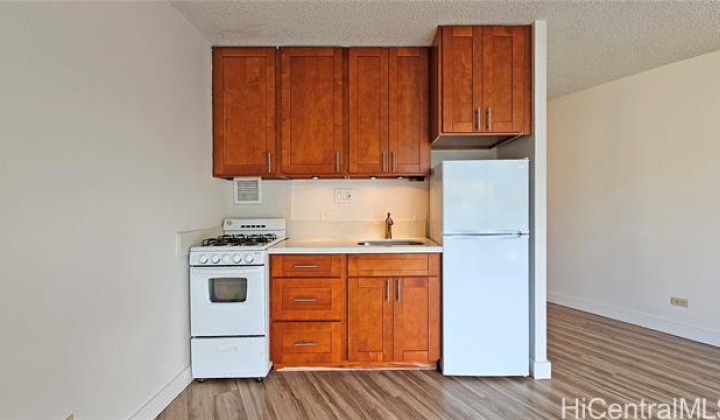 750 Amana Street,Honolulu,Hawaii,96814,1 バスルームバスルーム,コンド / タウンハウス,Amana,3,18581103