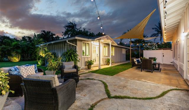 41-019 Manana Street,Waimanalo,Hawaii,96795,5 Bedrooms Bedrooms,3 BathroomsBathrooms,Single family,Manana,18130088