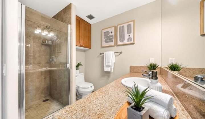 700 Richards Street,Honolulu,Hawaii,96813,2 Bedrooms Bedrooms,2 BathroomsBathrooms,Condo/Townhouse,Richards,25,19294211