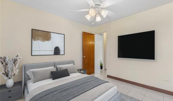 1250 Richard Lane,Honolulu,Hawaii,96819,2 Bedrooms Bedrooms,1 BathroomBathrooms,Condo/Townhouse,Richard,5,18130731