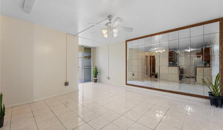 1250 Richard Lane,Honolulu,Hawaii,96819,2 Bedrooms Bedrooms,1 BathroomBathrooms,Condo/Townhouse,Richard,5,18130731