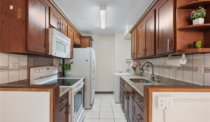 1250 Richard Lane,Honolulu,Hawaii,96819,2 Bedrooms Bedrooms,1 BathroomBathrooms,Condo/Townhouse,Richard,5,18130731