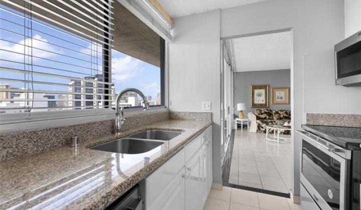 444 Nahua Street,Honolulu,Hawaii,96815,1 ベッドルーム ベッドルーム,1 バスルームバスルーム,コンド / タウンハウス,Nahua,20,18583736