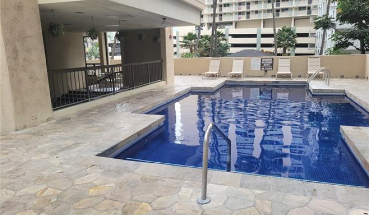 2215 Aloha Drive,Honolulu,Hawaii,96815,1 ベッドルーム ベッドルーム,1 バスルームバスルーム,コンド / タウンハウス,Aloha,11,18583957